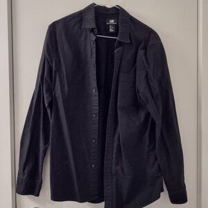 H&M men's button-up shirt (black, small)